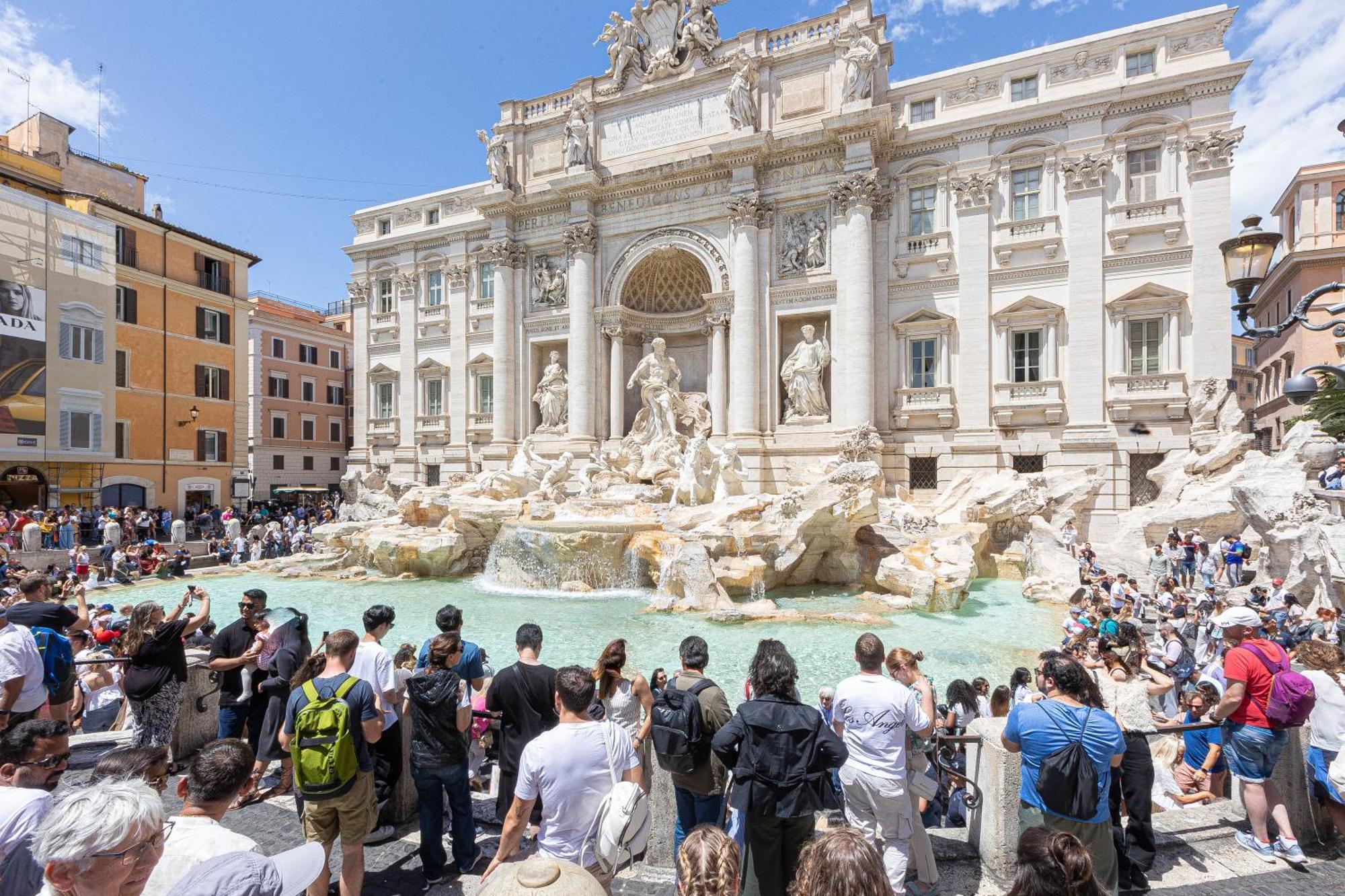 Luxury Suite Trevi Рим Экстерьер фото
